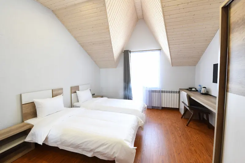 Ereto Hotel twin room Gudauri